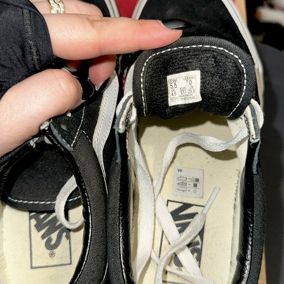 Men’s old school 5.5 vans - Picture 3 of 3